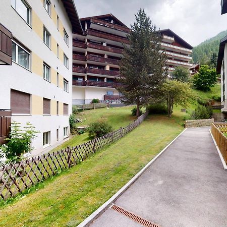 Beautiful Apartment In Zermatt With A Breathtaking View Of The Matterhorn Exterior foto